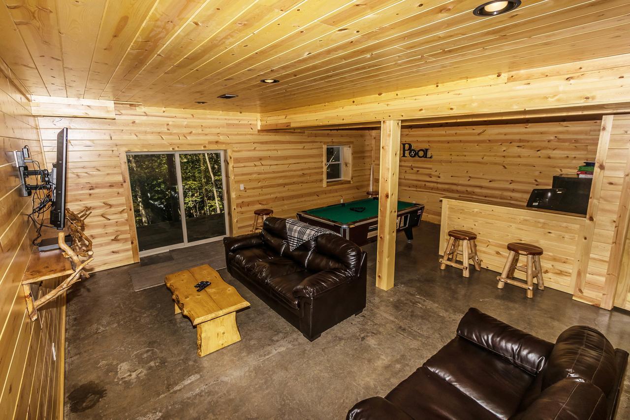 Hocking Hills Cabins & Resort Foxfire Logan Bagian luar foto